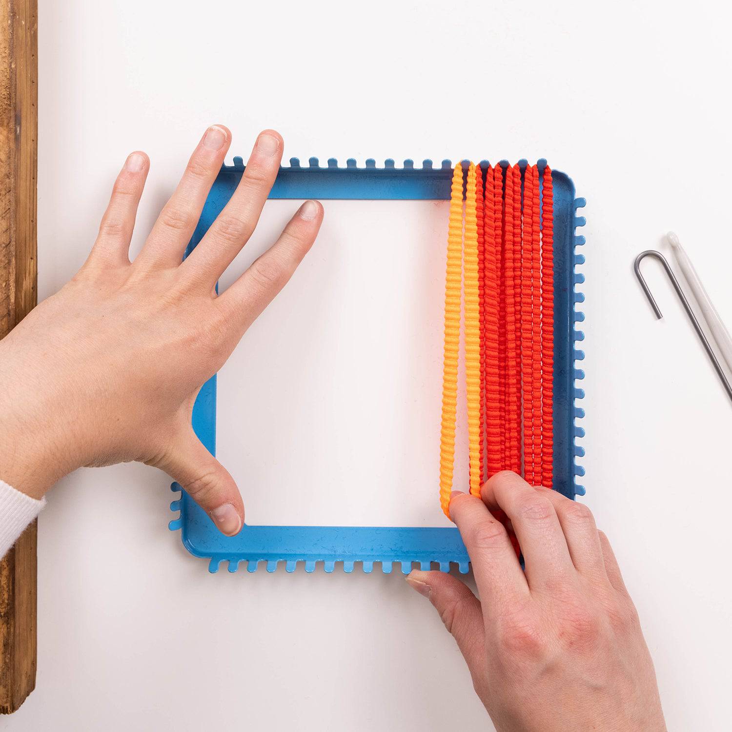 DIY Potholders Weaving Loom Kit (250 Loops) - Hapinest